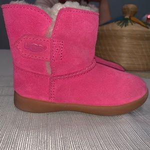Pink Uggs